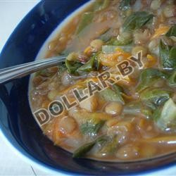 Постный суп из чечевицы со шпинатом